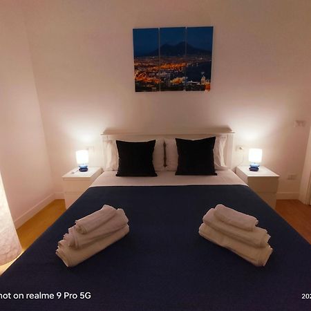 ナポリ Le Follie Parthenopee Bed & Breakfast エクステリア 写真