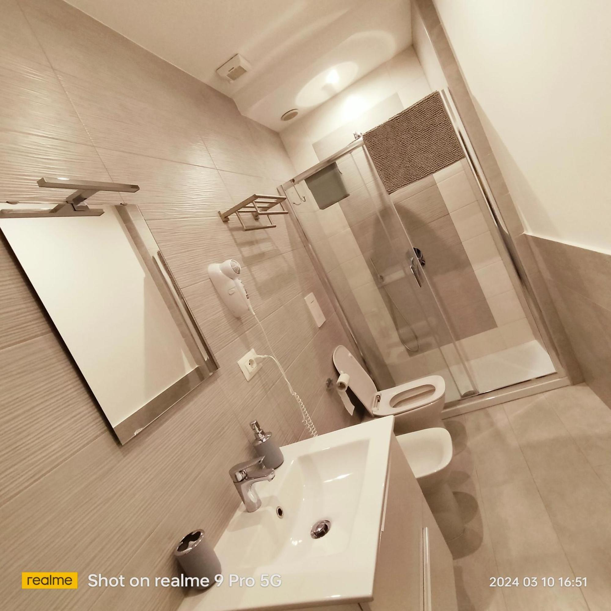 ナポリ Le Follie Parthenopee Bed & Breakfast エクステリア 写真