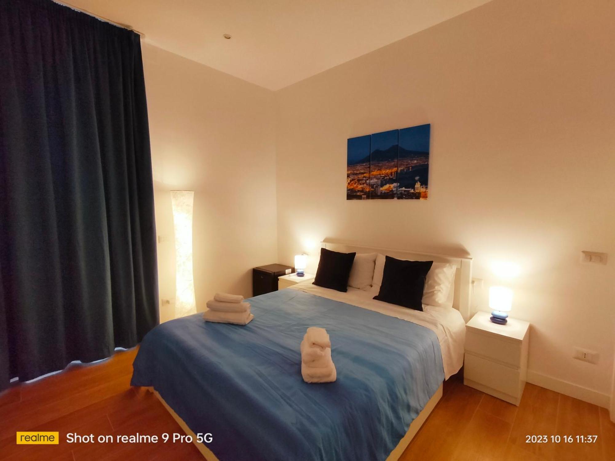 ナポリ Le Follie Parthenopee Bed & Breakfast エクステリア 写真